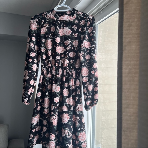 NWOT River Island floral shirred mini dress, Black,Small, printed, summer,spring - Picture 2 of 12
